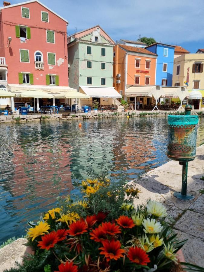 Narcis Central Apartment With Sea & City Views Veli Lošinj Exteriér fotografie