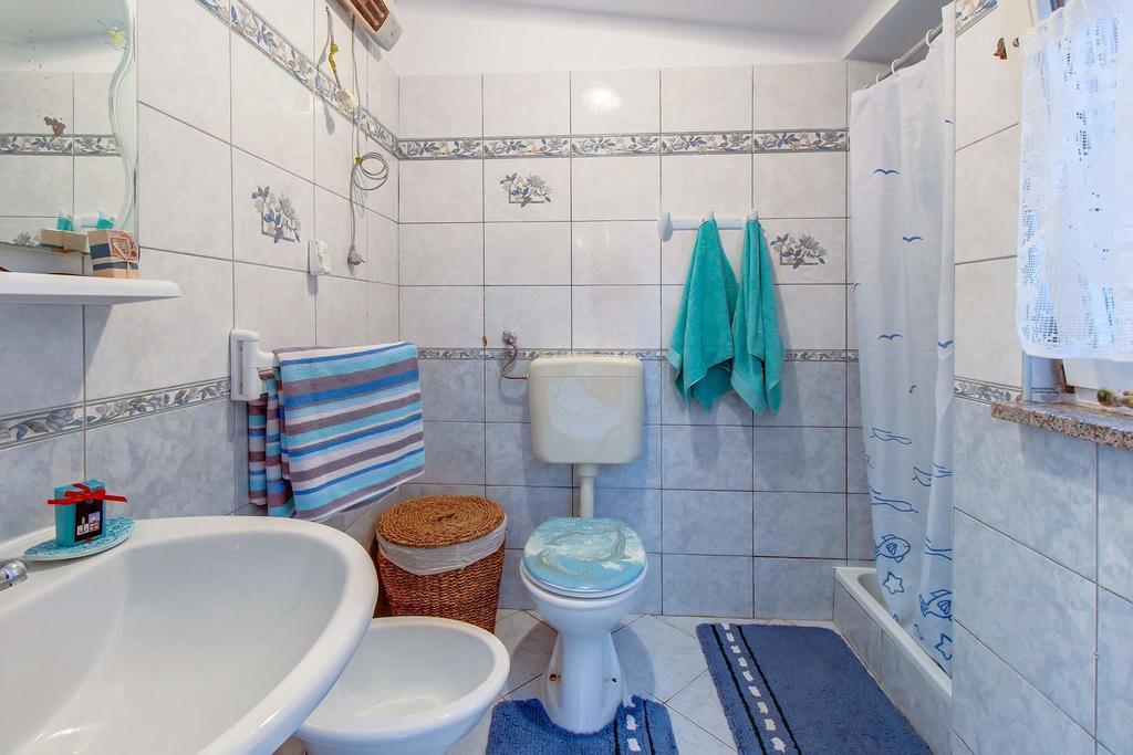 Narcis Central Apartment With Sea & City Views Veli Lošinj Exteriér fotografie